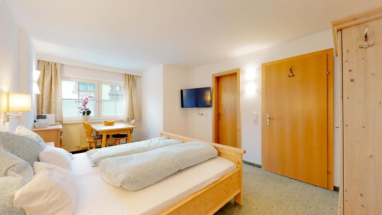 Zimmer Enzian Längenfeld Buitenkant foto